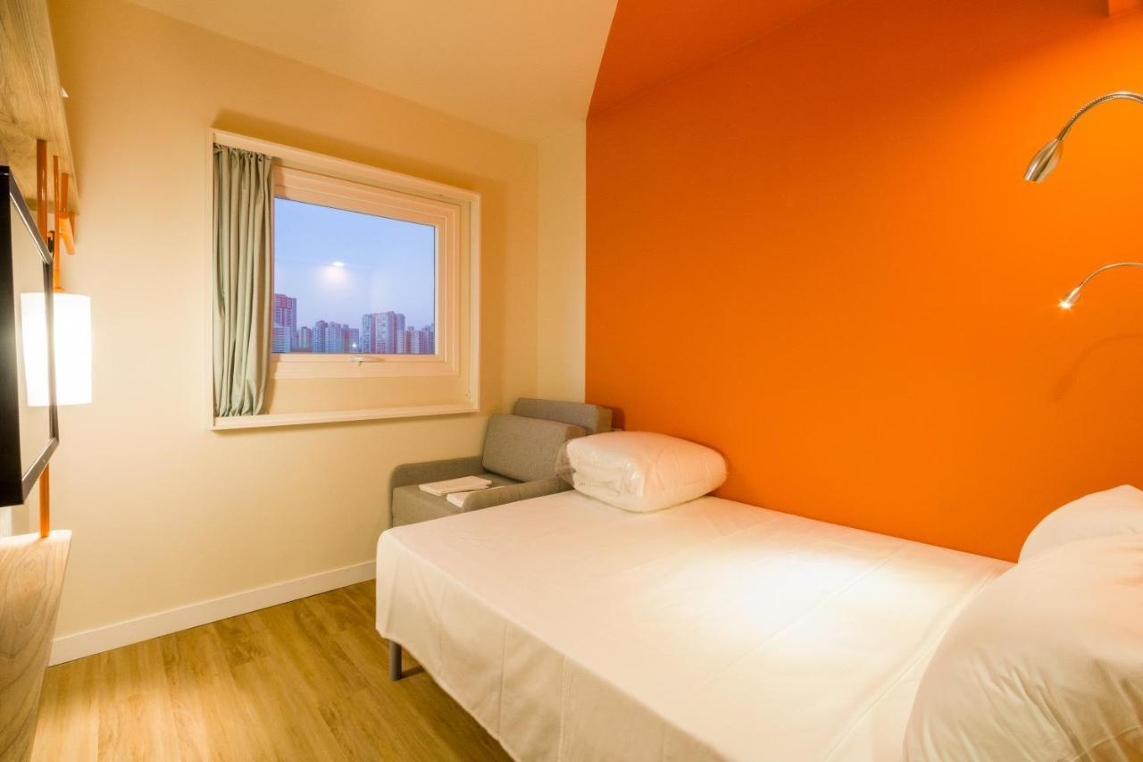 Hotel Ibis Budget Do Golf 2*